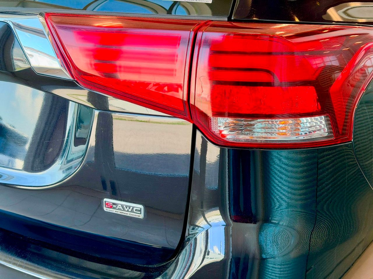 Mitsubishi Outlander PHEV 2020 Noir Notre-Dame-des-Prairies - photo #11