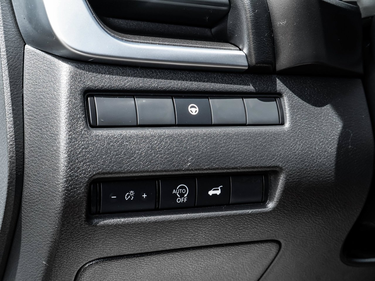 2024 Nissan Rogue AWD SV Moonroof White Sherwood Park - photo #19