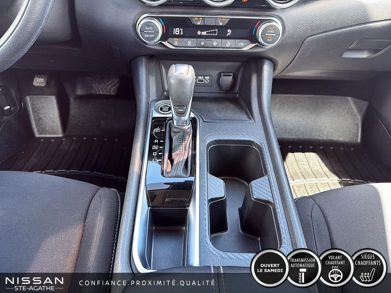 Nissan Sentra SV | CARPLAY | CAMÉRA DE RECUL | UN SEUL PROPRIÉTAIRE 2024 Noir Saint-Jérôme - photo #11