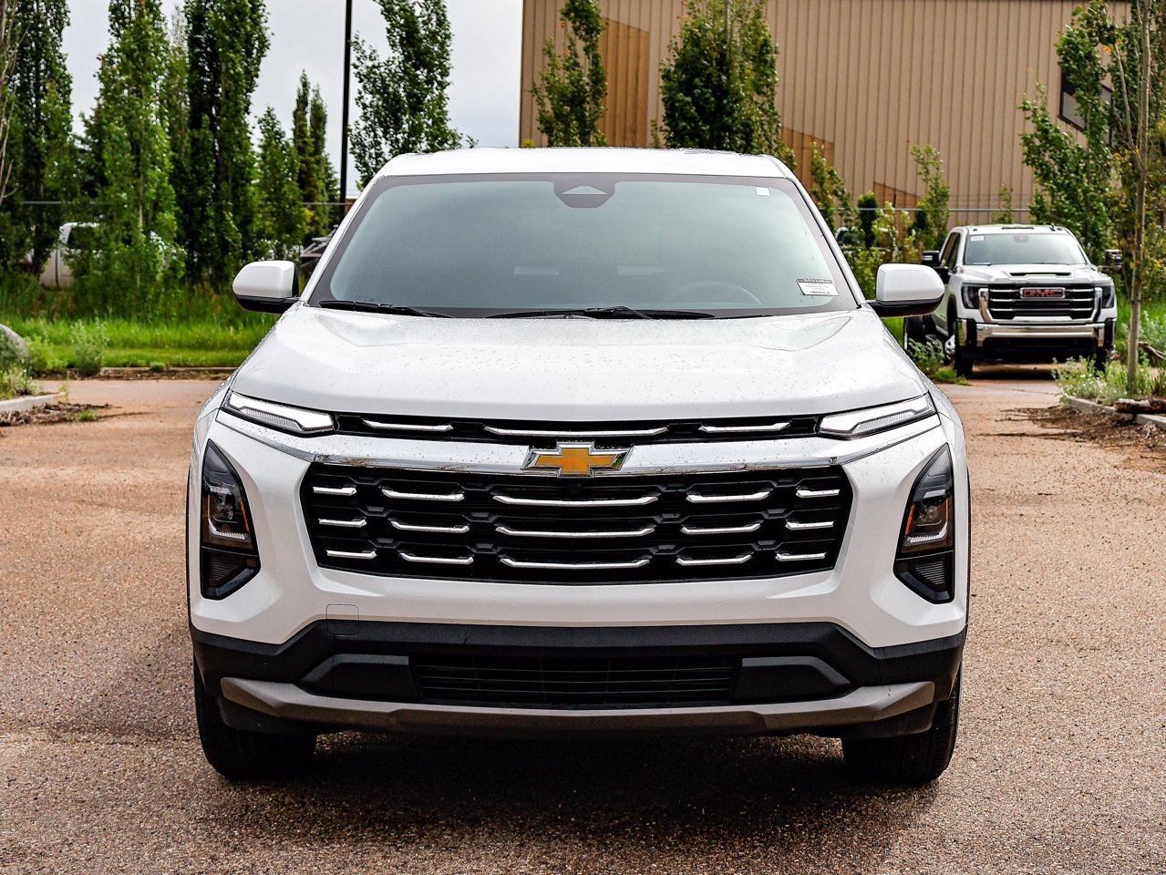 2026 Chevrolet Equinox AWD 4dr LT w/2LT White Sherwood Park - photo #2