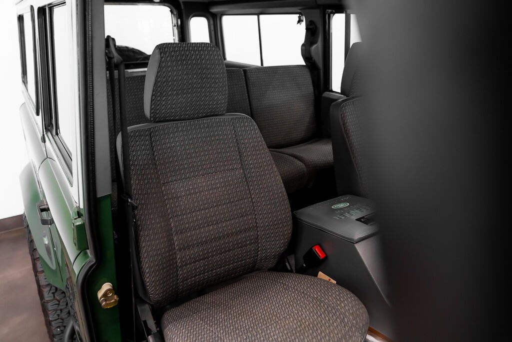 1997 Land Rover Defender CAR IN MILES Green Kirkland - photo #15