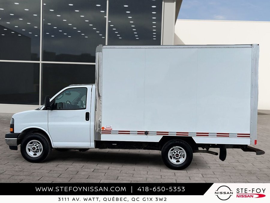 2023 GMC Fourgonnette commerciale Savana 2023 White