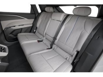 Cadillac LYRIQ Sport