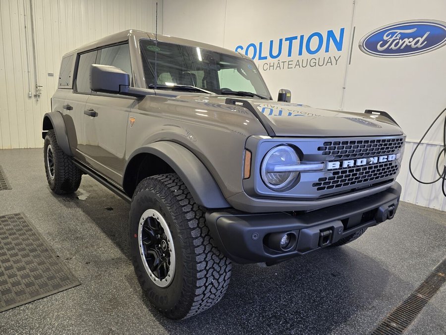 2026 Ford Bronco BRONCO Marsh Grey