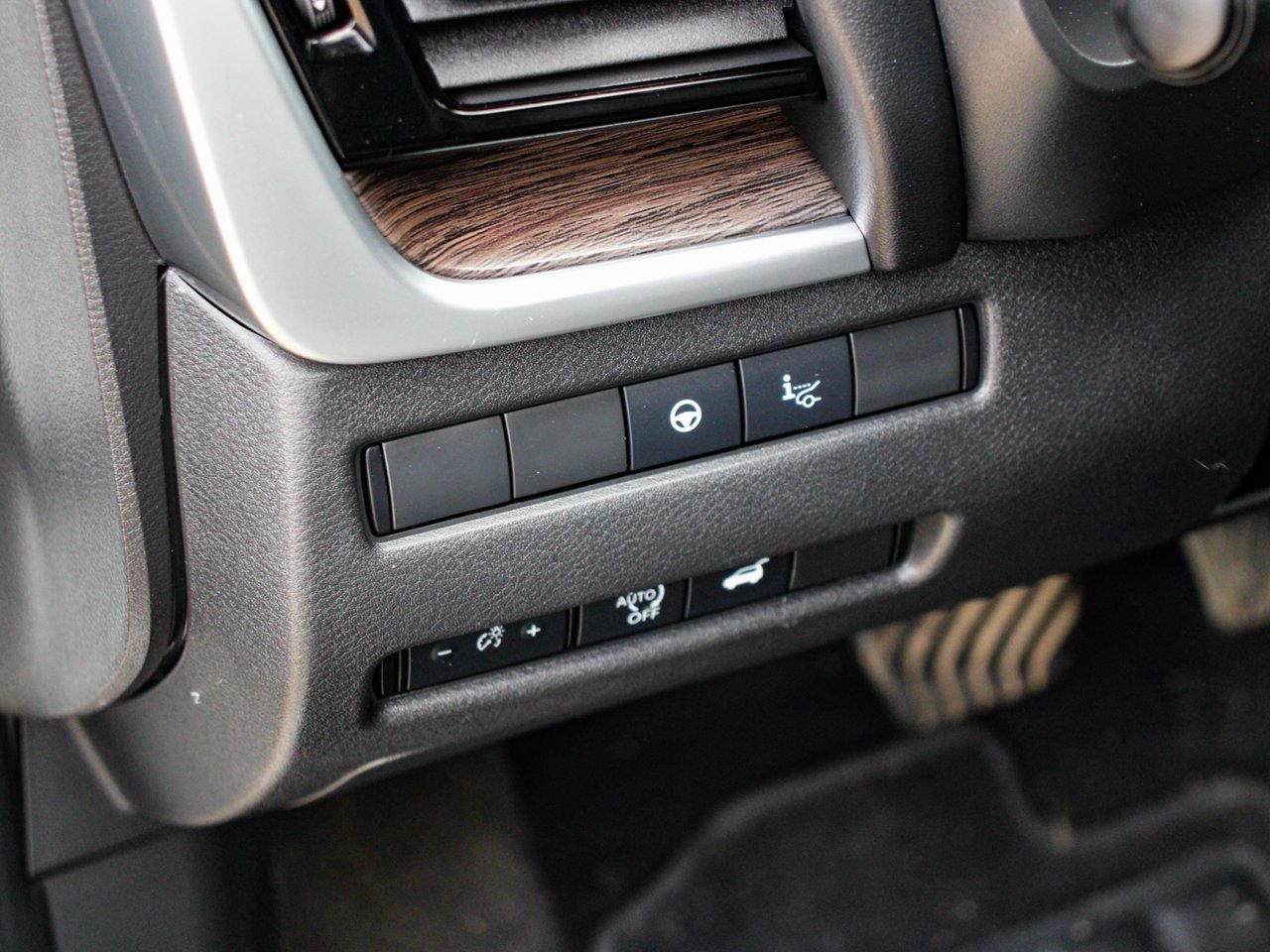 2024 Nissan Rogue AWD Platinum White Sherwood Park - photo #17