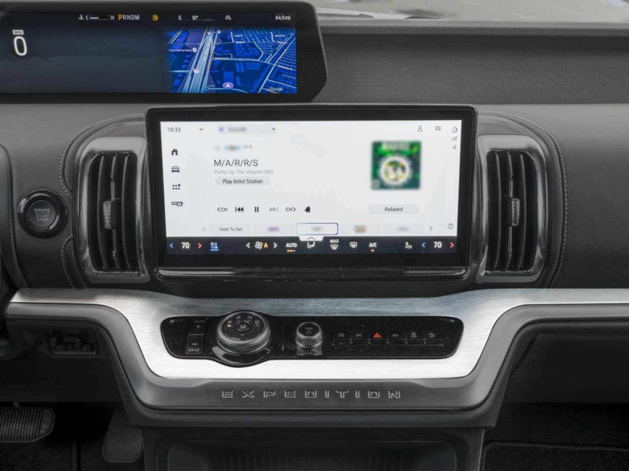 2027 Ford Expedition Oxford White Mont-Laurier - photo #4