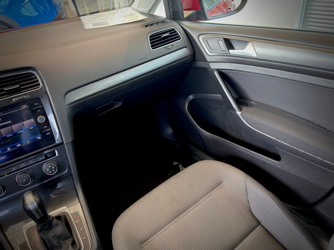 2021 Volkswagen Golf Red Notre-Dame-des-Prairies - photo #18
