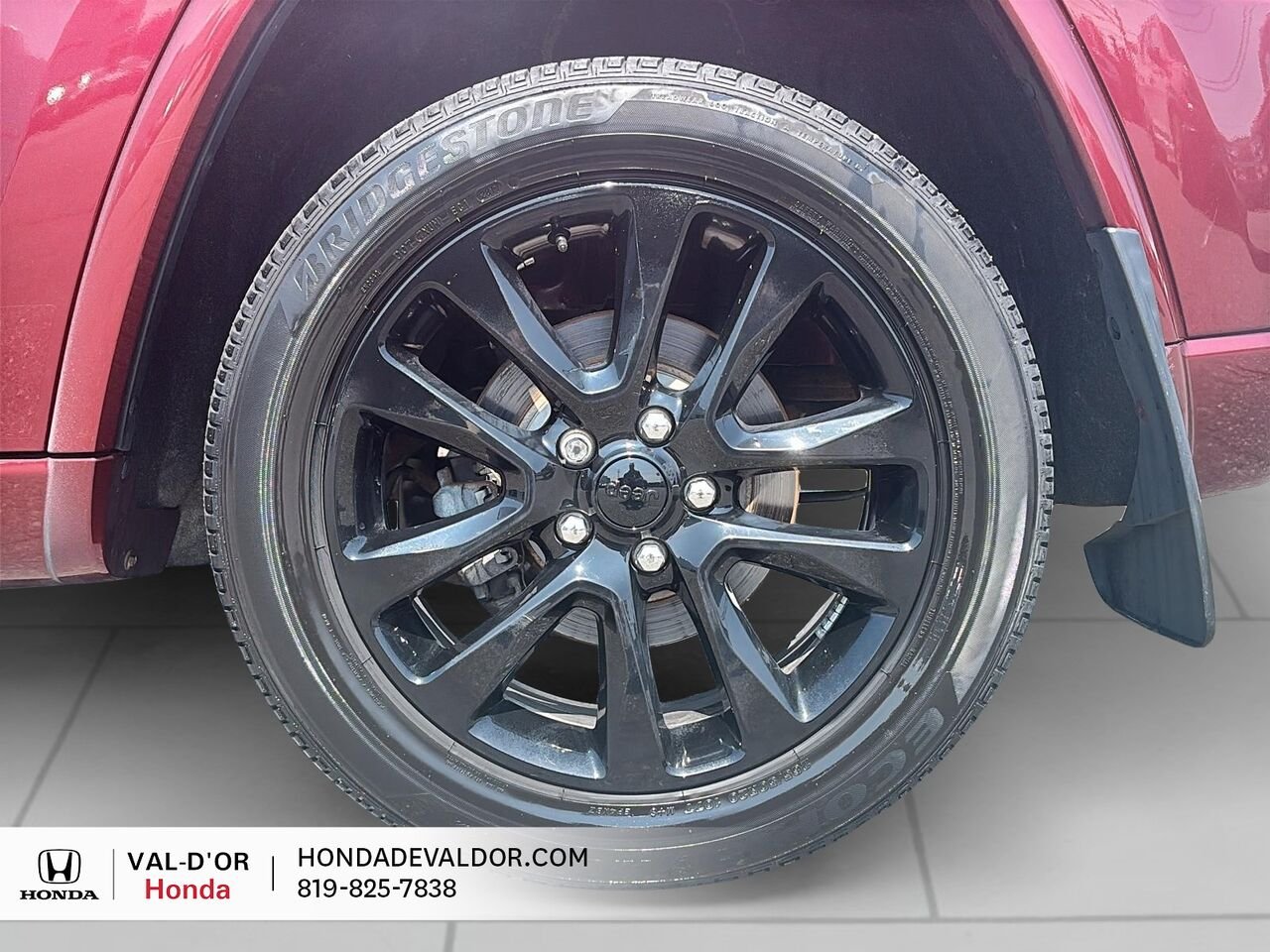 2018 Jeep Grand Cherokee Altitude IV 4x4 *Disponibilité limitée* Red Val-d'Or - photo #5