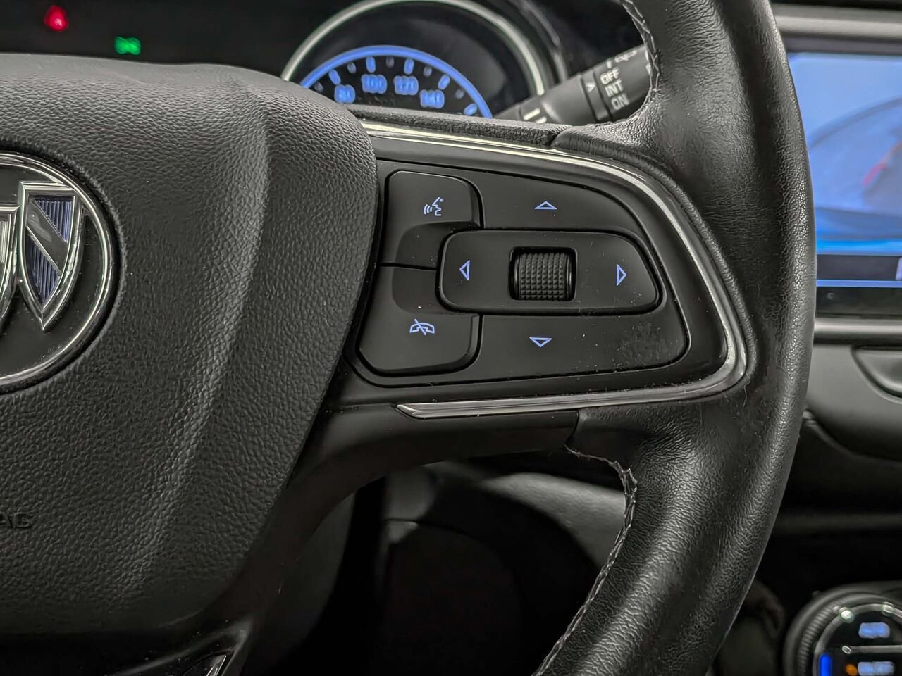 BUICK ENCORE GX AWD Select Bas Km Sièges Chauffants 2023 Noir Sherbrooke - photo #12