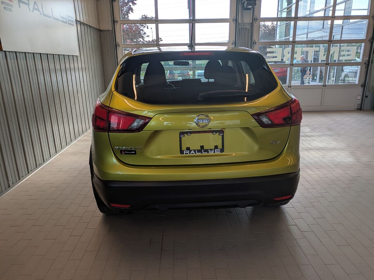 2017 Nissan Qashqai Green Gatineau - photo #2