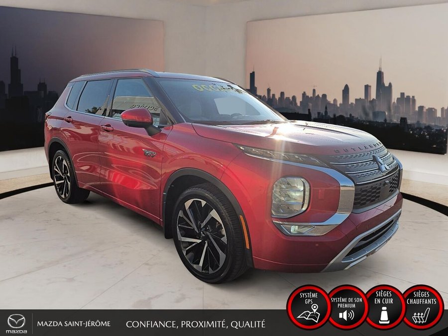Mitsubishi Outlander GT Premium HYBRIDE RECHARGEABLE | 7 PASSAGERS | TOIT PANO | CUIR | AWD 2024 Rouge