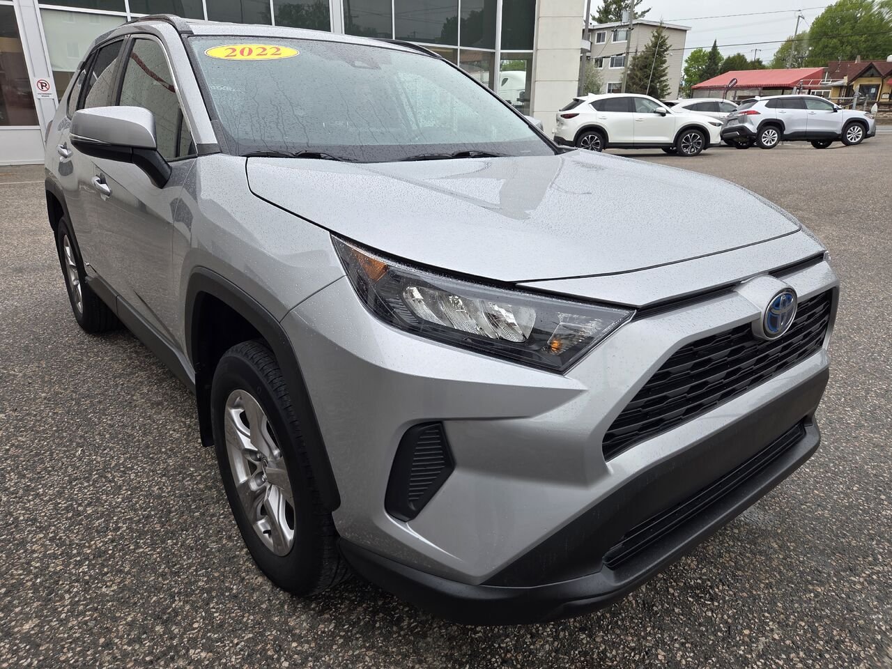 2022 Toyota RAV4 Grey Mont-Laurier - photo #2