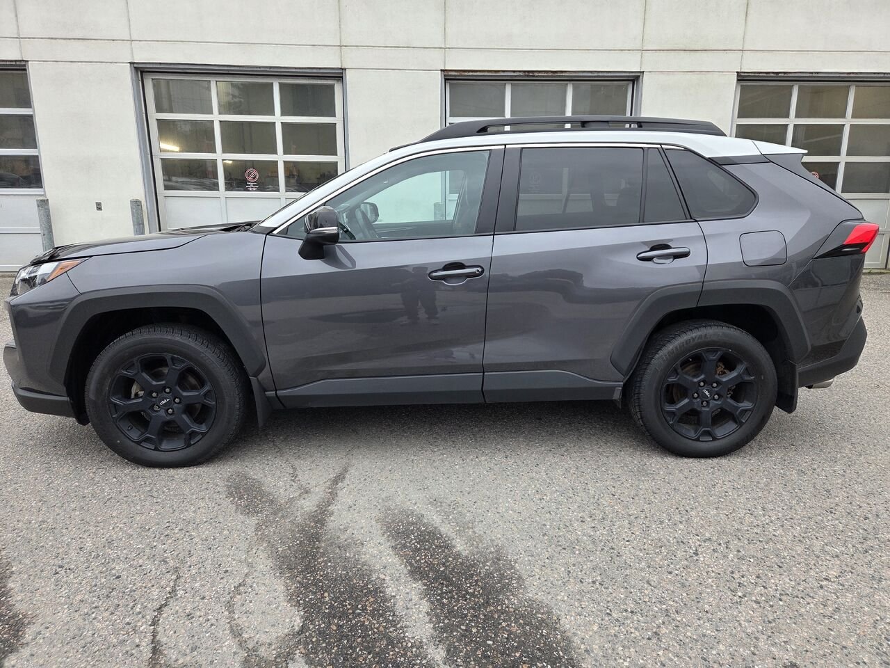 2022 Toyota RAV4 Grey Mont-Laurier - photo #7