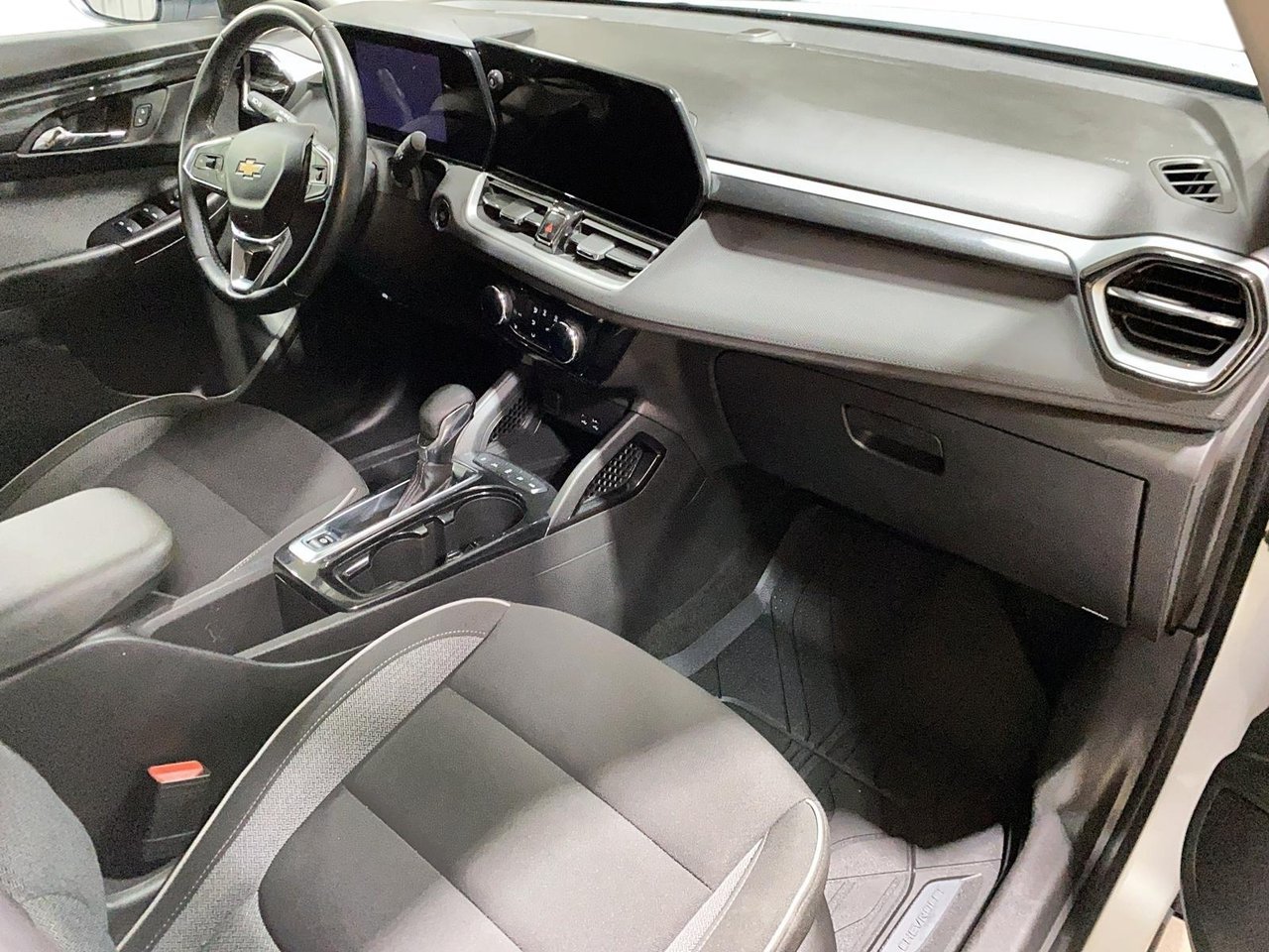 Chevrolet Trailblazer NIV KL79MRSL8RB047217 2024 Blanc Chicoutimi - photo #18