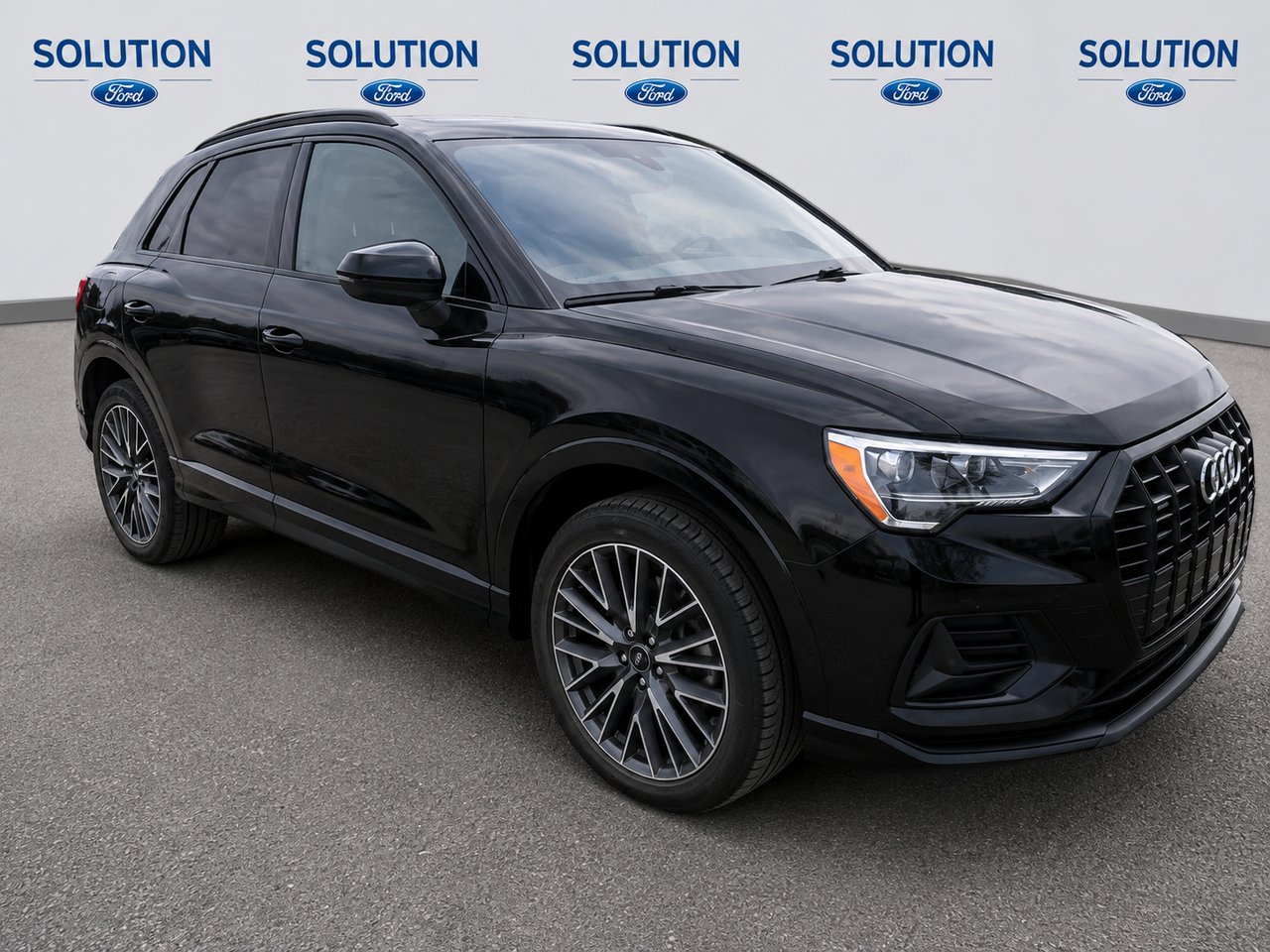 Audi Q3 Q3 2022 Noir Châteauguay - photo #2