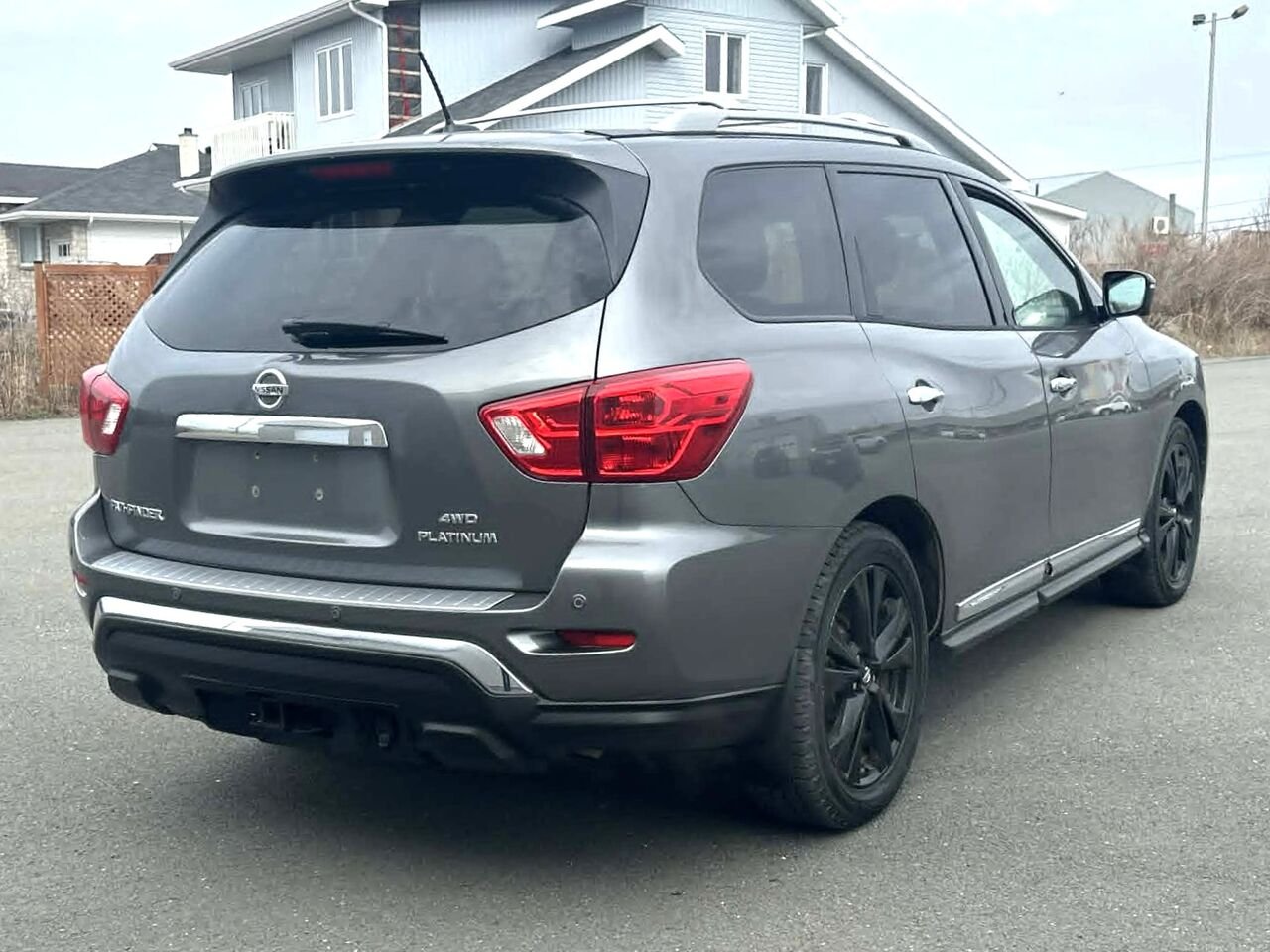 Nissan Pathfinder Platine 4x4 2018 Gris Matane - photo #4