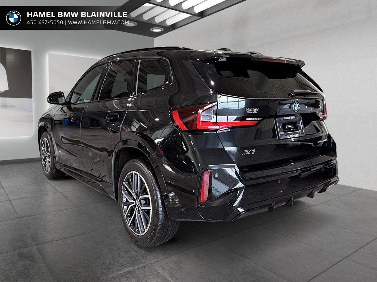 BMW X1 xDrive28i véhicule d'activités sportives 2024 Noir Blainville - photo #3