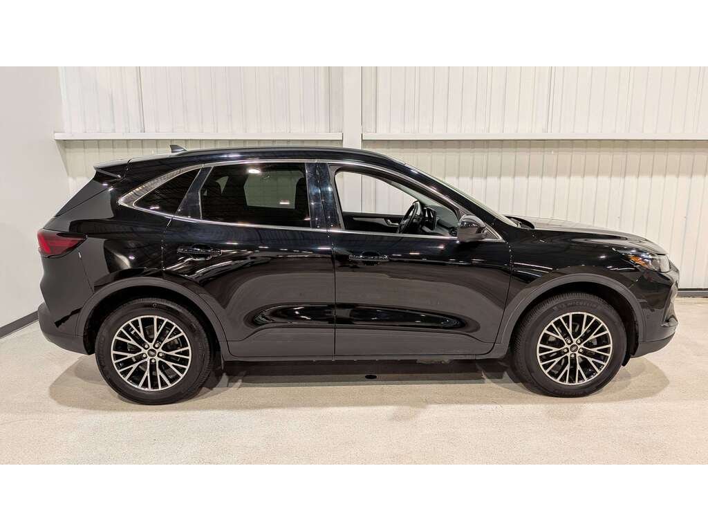 Ford Escape 2024 Noir Val-David - photo #7