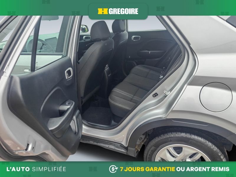 2024 Hyundai Venue Silver Saint-Eustache - photo #21