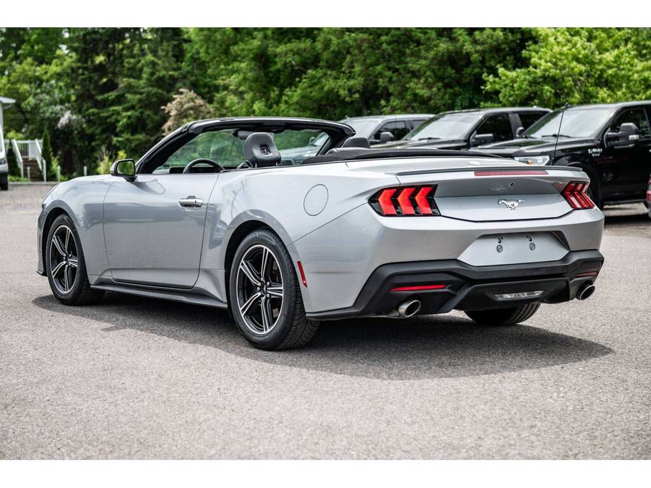 2025 Ford Mustang Silver Sainte-Julienne - photo #33