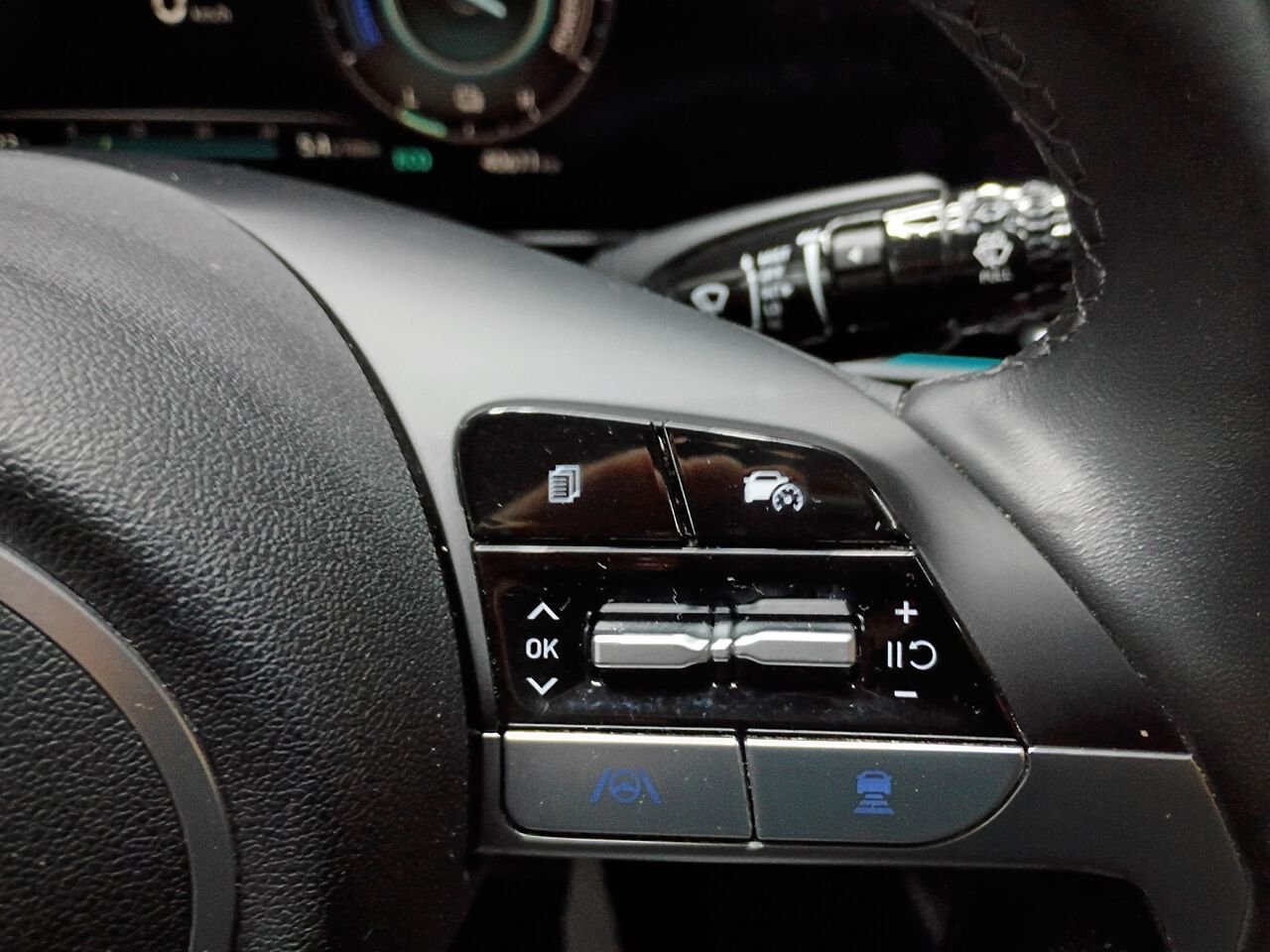 2025 Hyundai Elantra Hybrid Grey Blainville - photo #21