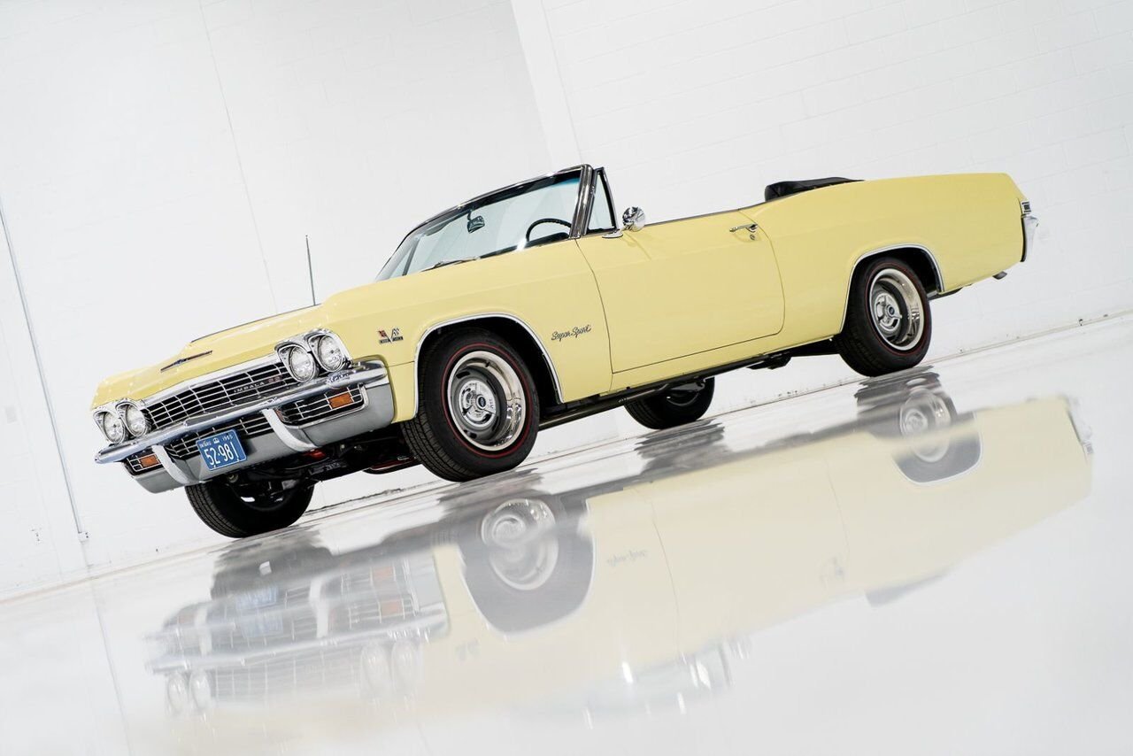 1965 Chevrolet Impala SS *PRIX EN USD* 396/325HP 4spd frame off restoration Yellow Montreal - photo #61