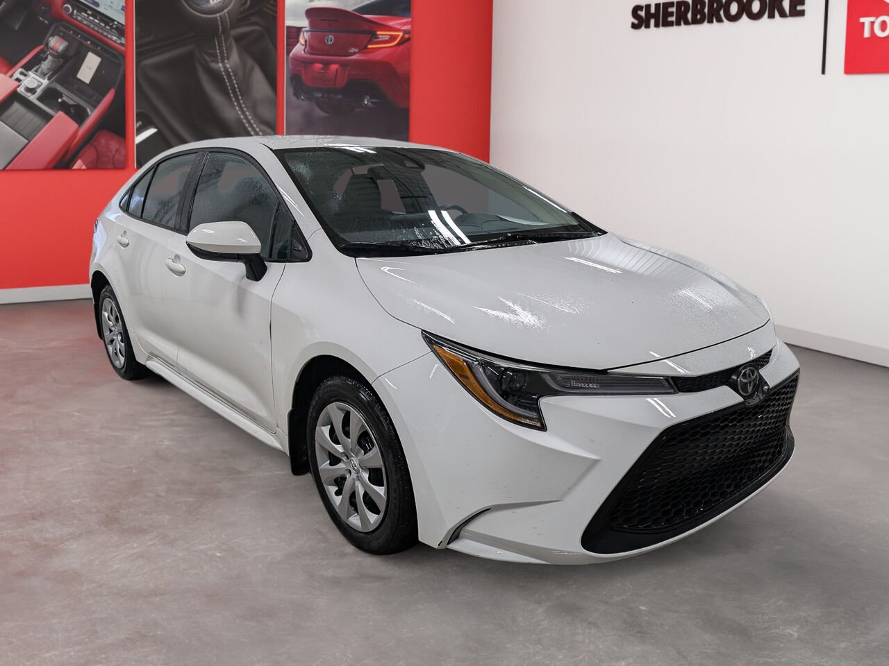 2022 Toyota Corolla 5YFBPMBE6NP352615 White Sherbrooke - photo #2