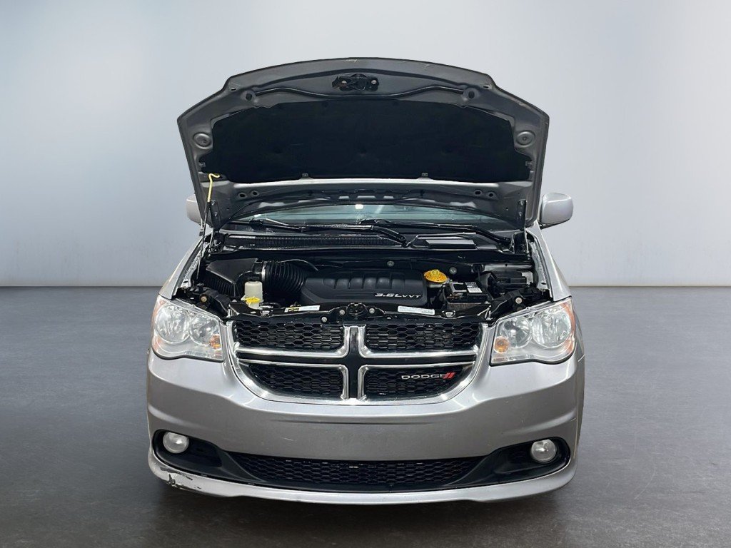 Dodge GRAND CARAVAN 2018 Gris Amos - photo #24
