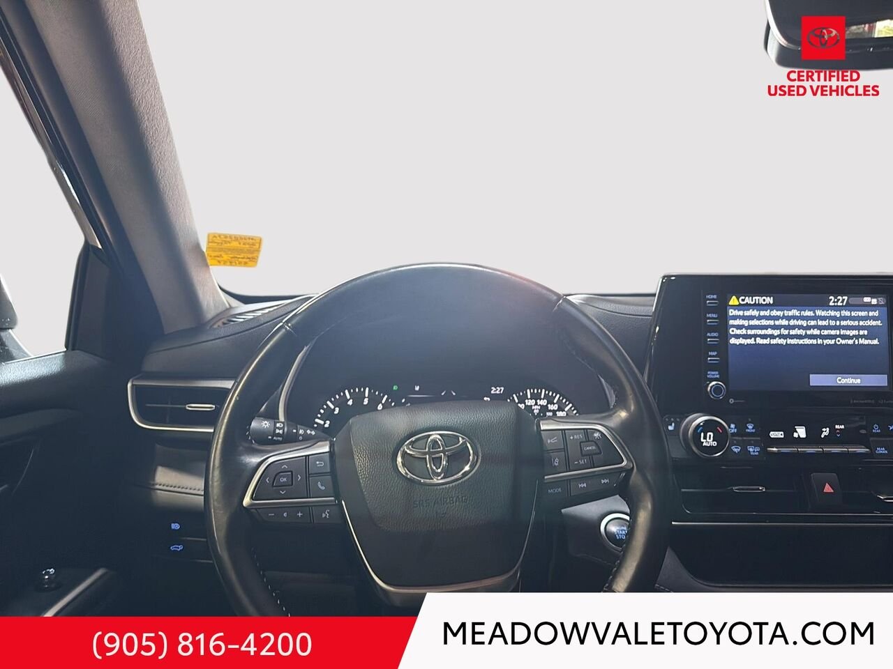 2021 Toyota Highlander One Owner, Clean Car Fax, Power Sunroof, Power Trunk, Power Seat, SofTex Leather Midnight Black Metallic Mississauga - photo #11