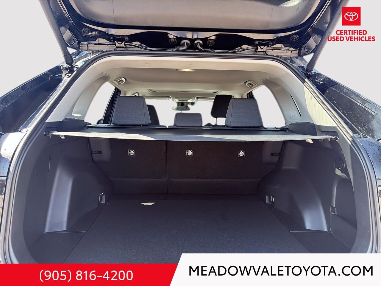 2025 Toyota RAV4 Sunroof, Power Drivers Seat, Heated Front Seats and Steering Wheel, Power Trunk, 17" Alloy's Midnight Black Metallic Mississauga - photo #50