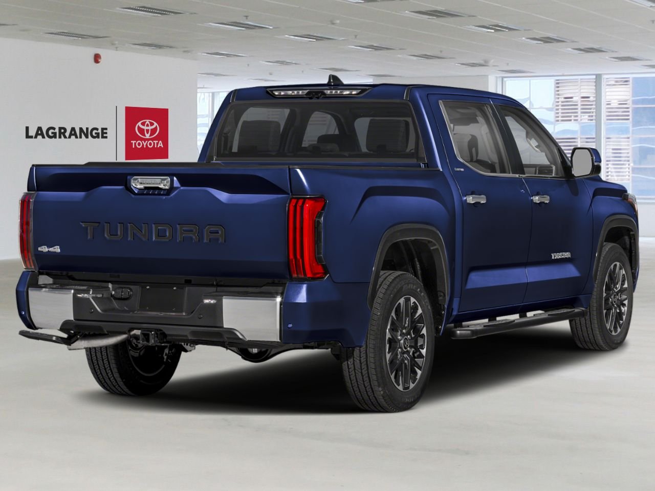 Toyota Tundra 4X4 Limited CrewMax 4x4 2026 Bleu heliographique Lac-Etchemin - photo #2