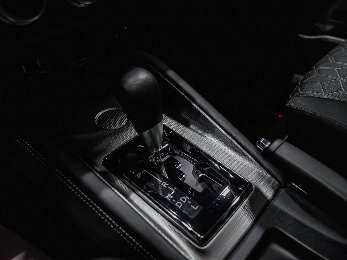 2026 Mitsubishi RVR ES Labrador Black Montreal - photo #15