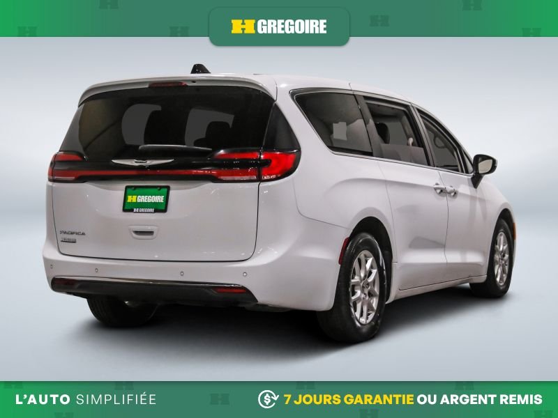 Chrysler Pacifica 2023 Blanc Laval - photo #8