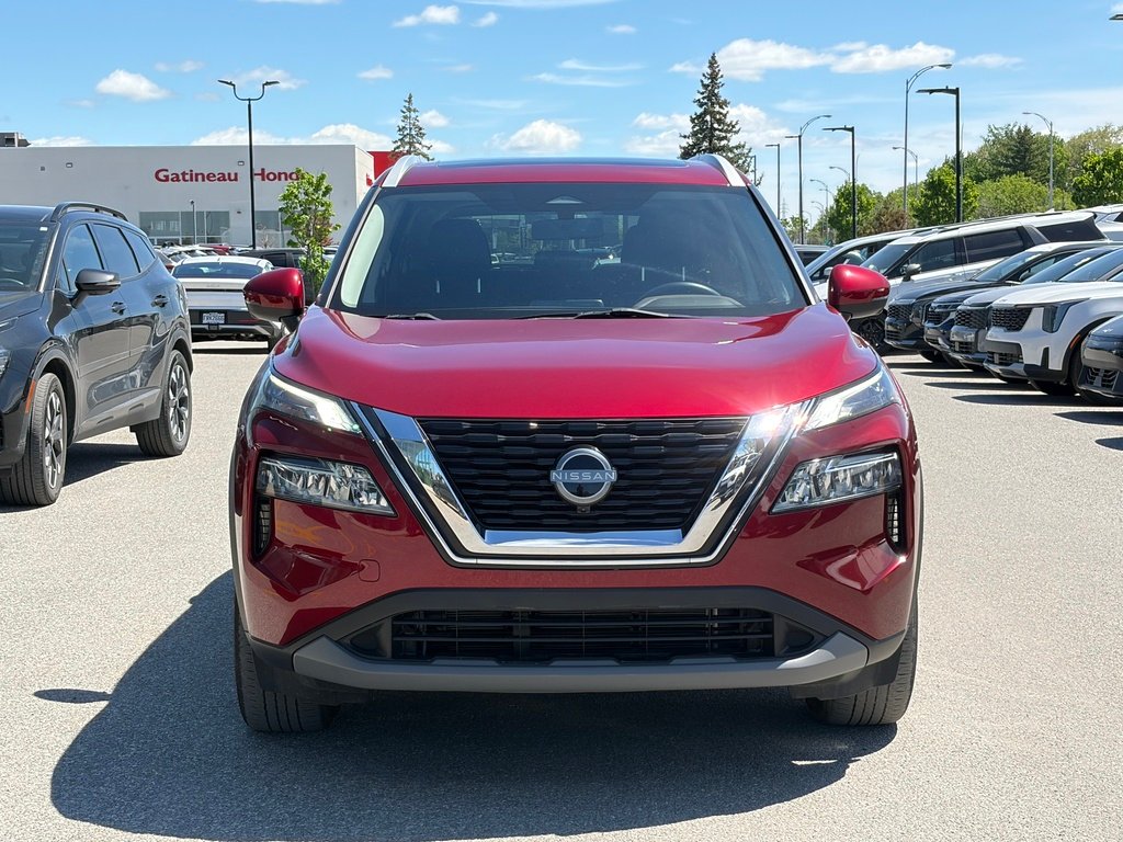 2022 Nissan Rogue Red Gatineau - photo #1