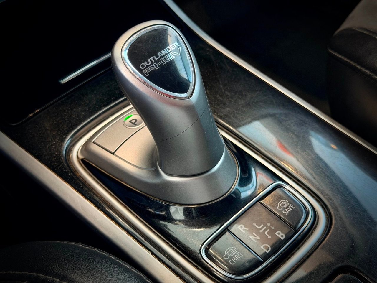 2020 Mitsubishi Outlander Plug-In Hybrid White Notre-Dame-des-Prairies - photo #31