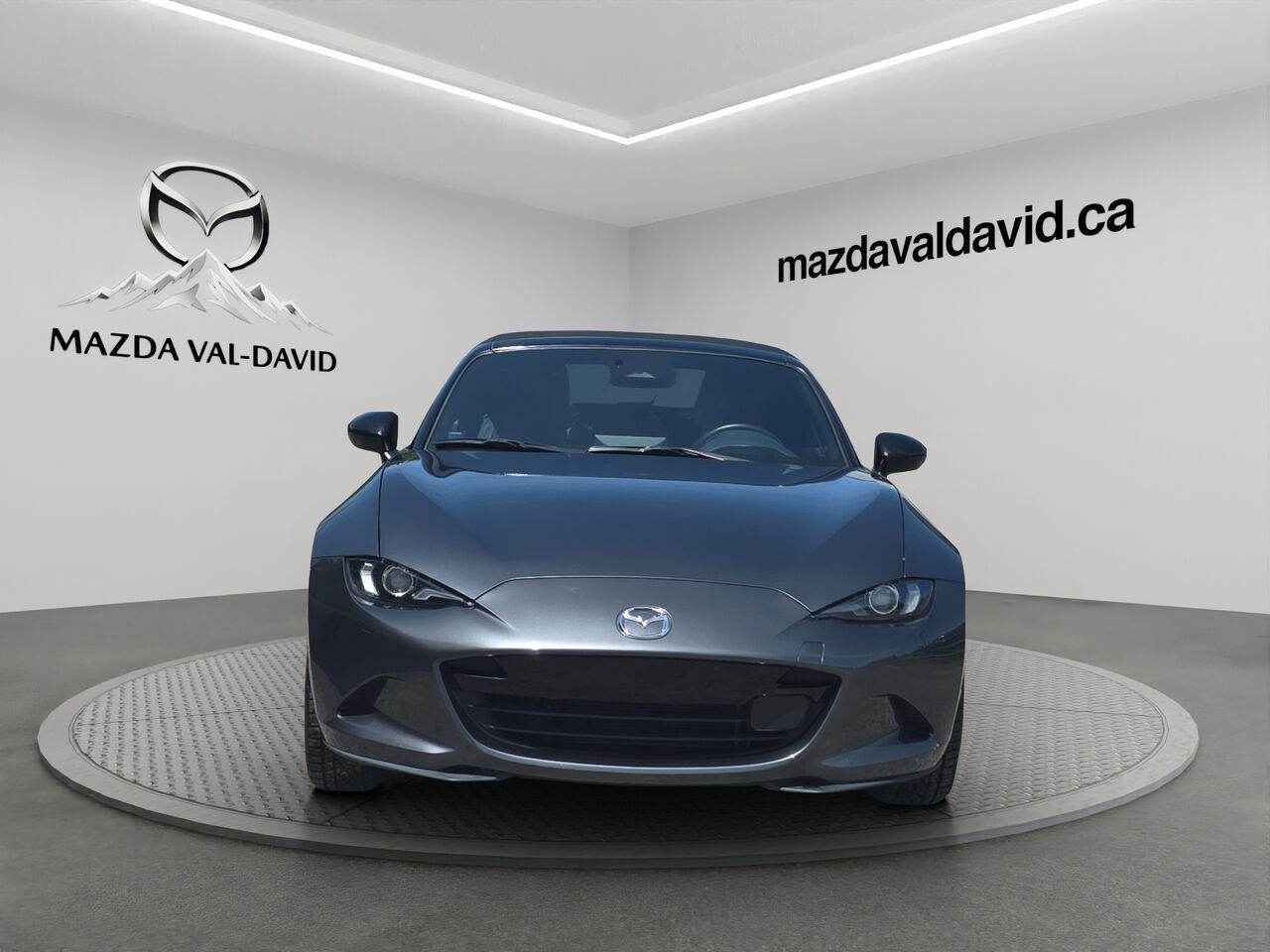Mazda MX-5 GS BM, NAVIGATION, CAMÉRA DE RECUL, DÉCAPOTABLE 2024 Gris Val-David - photo #2