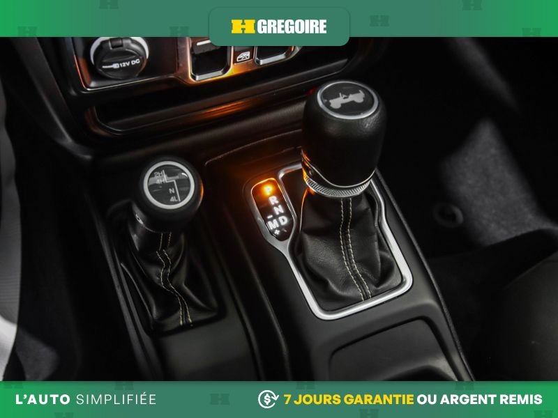 2022 Jeep Wrangler Grey Blainville - photo #17