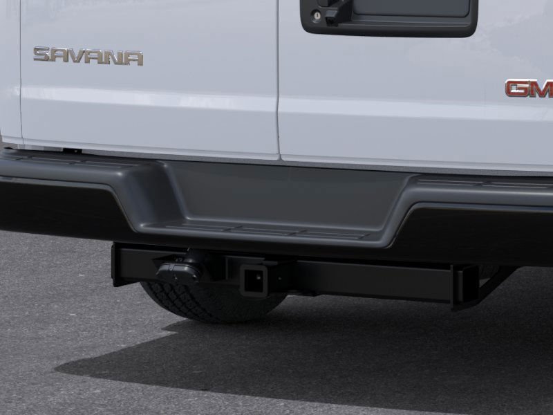 2024 GMC Savana Cargo Van Onyx Black Saint-Eustache - photo #13