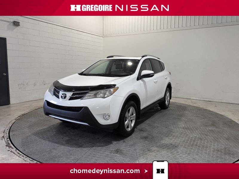 2013 Toyota Rav 4 White Laval - photo #1