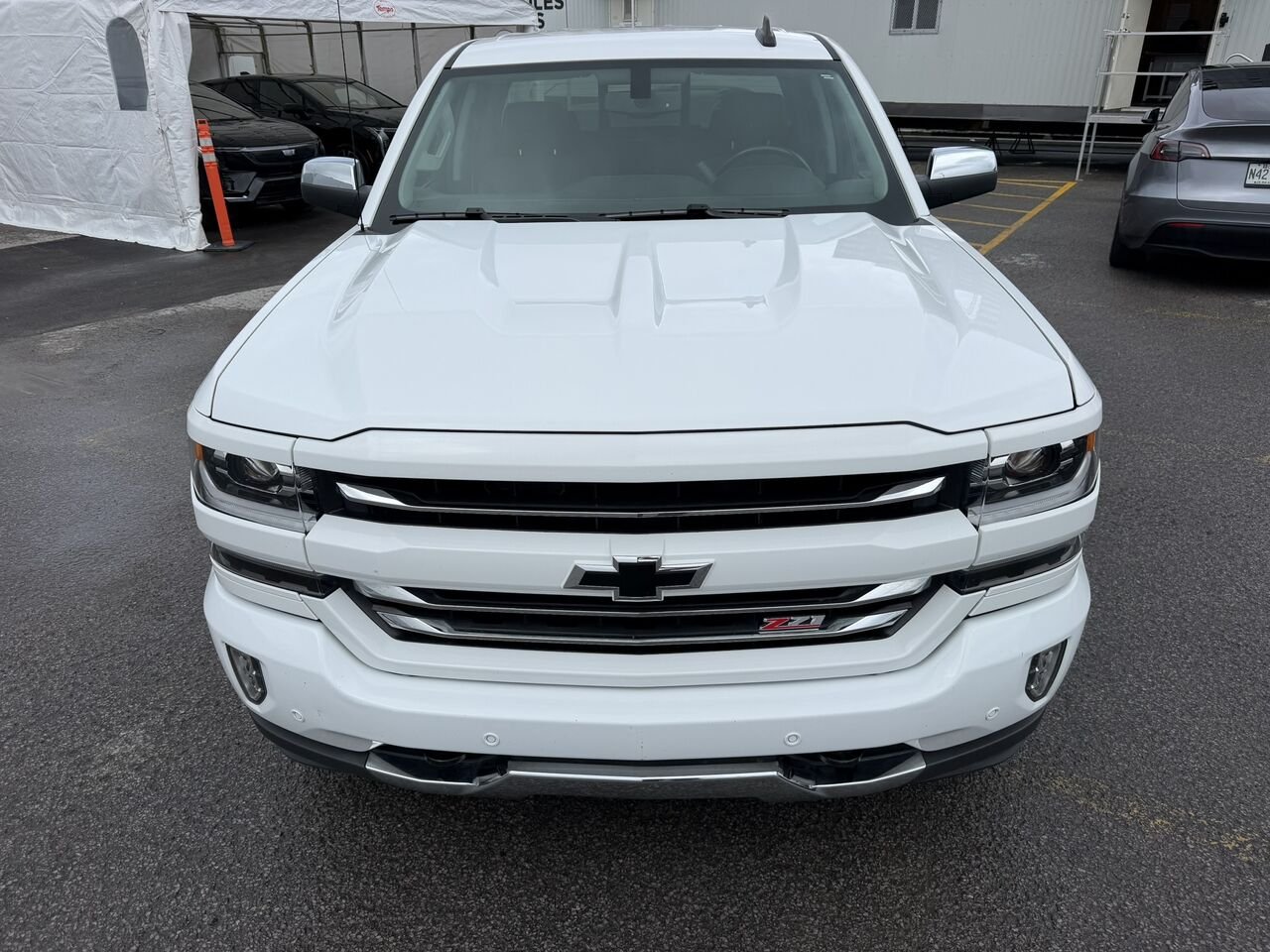 Chevrolet Silverado 1500 2LTZ 5.3L ENCEMBLE Z71 QUAD CAB 2017 Blanc Laval - photo #3