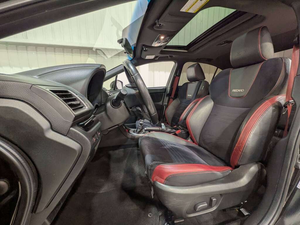 Subaru WRX STI Sport-tech Manual w/Wing Spoiler 2019 Noir Val-David - photo #1
