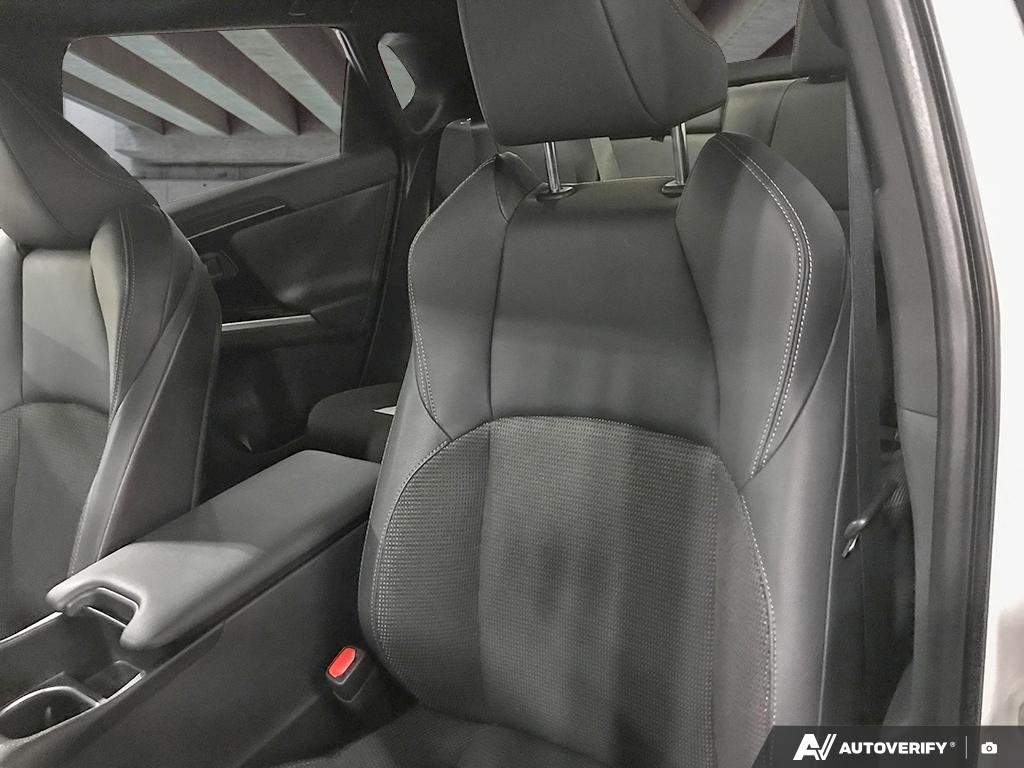 2025 Toyota bZ4X S2501170 | XLE Wind Chill Pearl with Black Roof Edmonton - photo #18
