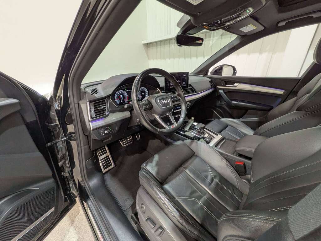 2023 Audi Q5 Technik 45 TFSI quattro Black Val-David - photo #10