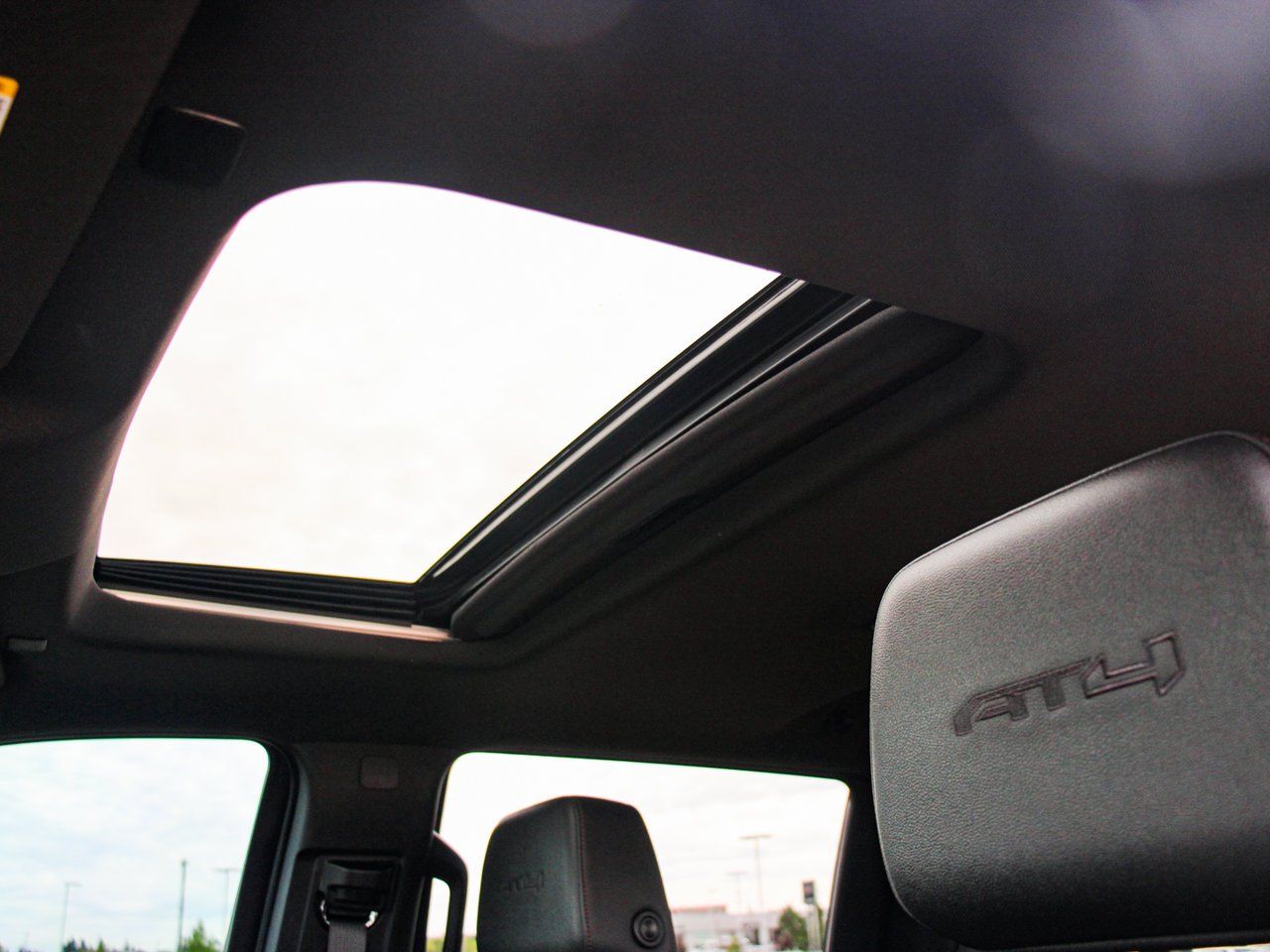 2022 GMC Sierra 1500 4WD Crew Cab 147 AT4 Black Sherwood Park - photo #30