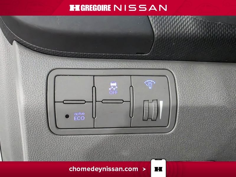 2015 Hyundai Accent Silver Laval - photo #13