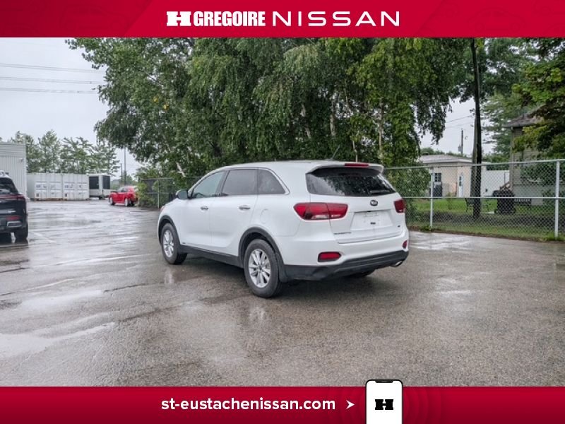 2020 Kia Sorento White Laval - photo #8