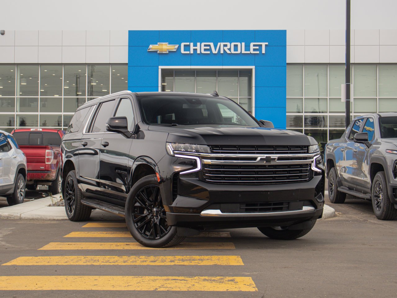 2023 Chevrolet Suburban 4WD 4dr LT Black Sherwood Park - photo #1