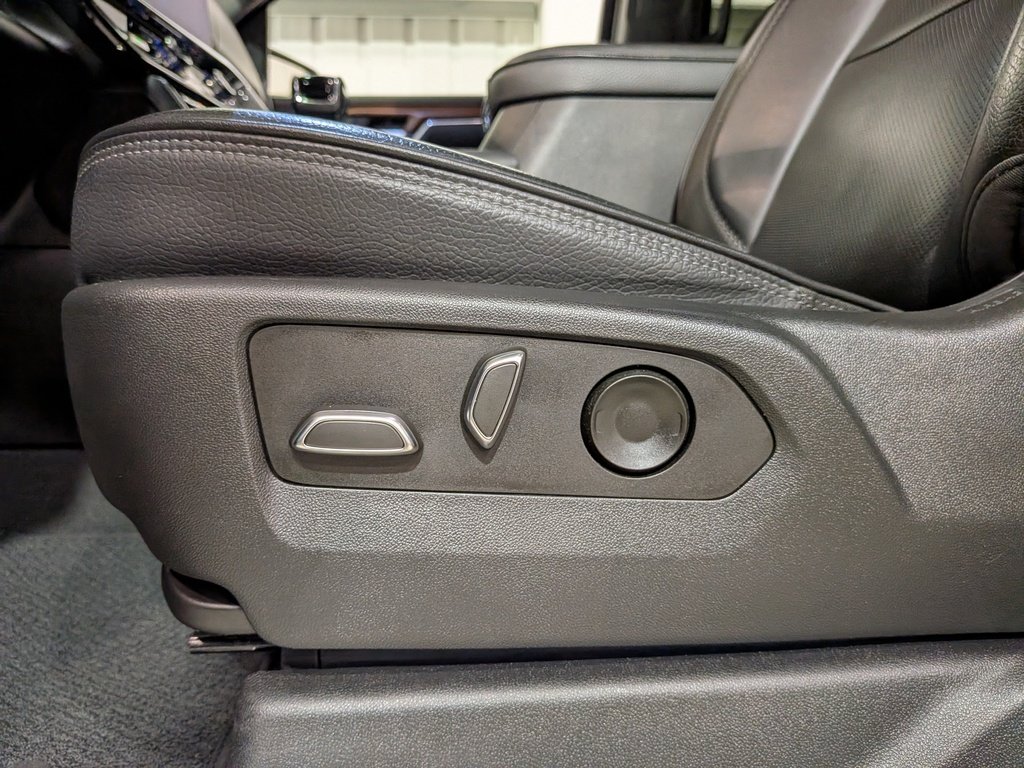 2023 GMC Sierra 1500 4WD Crew Cab 157" Denali Grey Val-David - photo #10