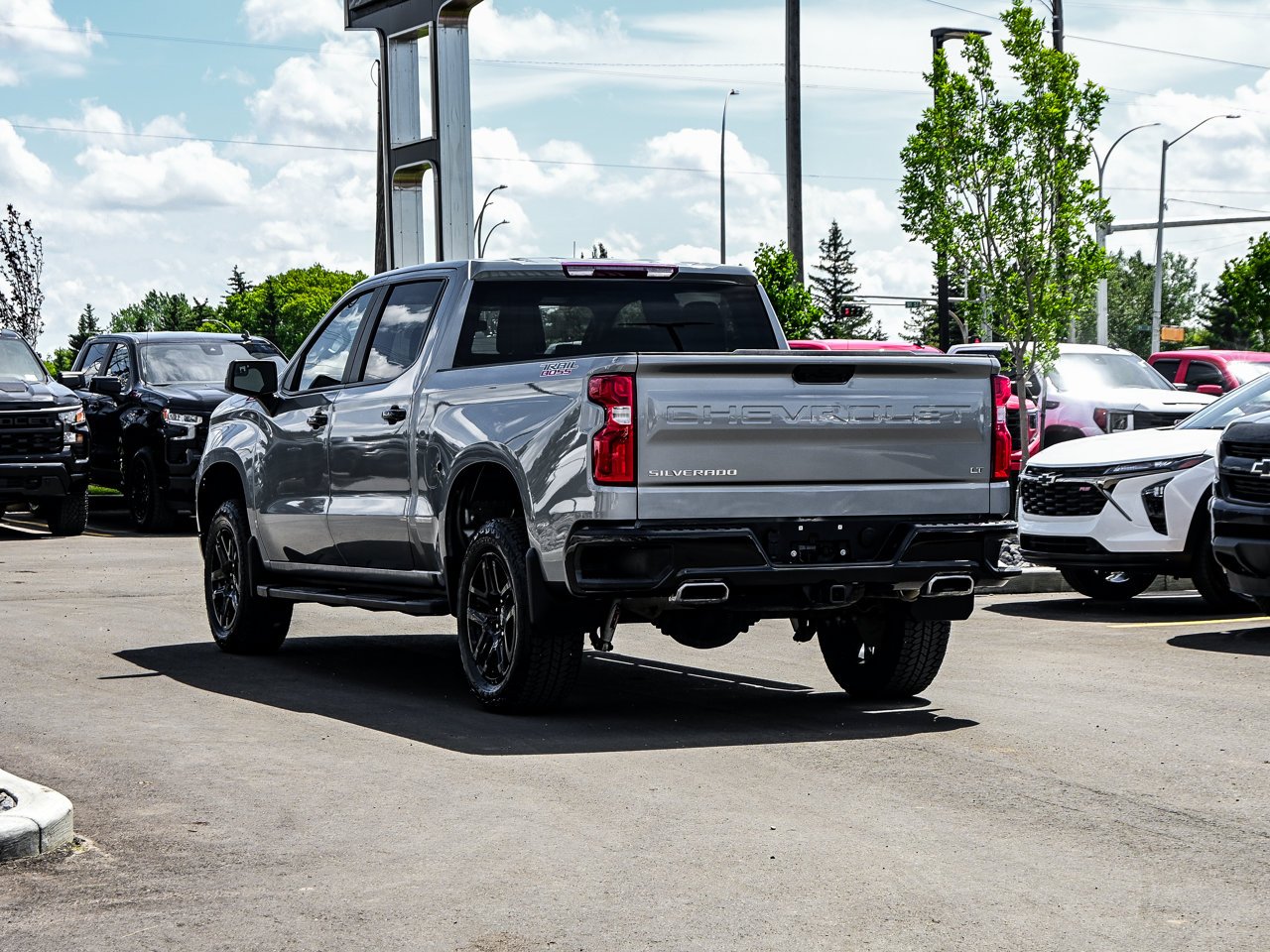 2026 Chevrolet Silverado 1500 4WD Crew Cab 147 LT Trail Boss Grey Sherwood Park - photo #10