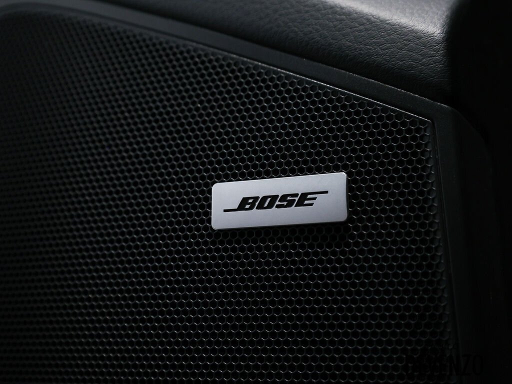 2020 Porsche Cayenne Silver Saint-Eustache - photo #12